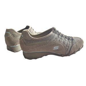 Skechers Relaxed Fit Breathe Easy Remember Me Slip-On Shoes Taupe Size 8